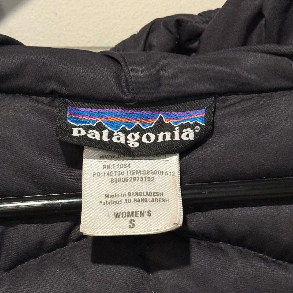 Patagonia Womens Down With It Hooded Puffer Jacket Black Small - Picture 2 of 8